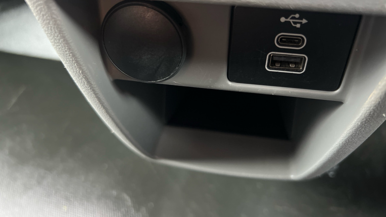 Ford Transit Custom 300 L1 Diesel Fwd 2.0 EcoBlue 136ps H1 Van Limited